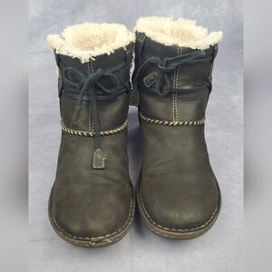 UGG Cove Women’s Black Leather‎ Suede Shearling Winter Snow Boots Size 8